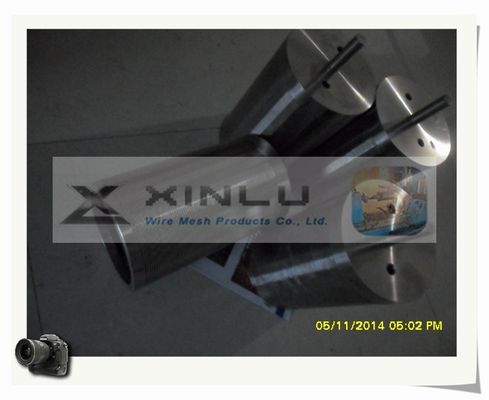3.3 X 6.5mm Stainless Steel Wedge Wire 0.7mm Slot Cylindrical Strainer Customized